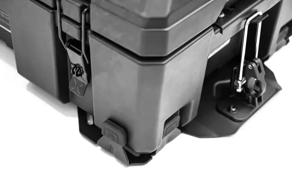 90 LITRE UNIVERSAL TOOL STORAGE CARGO BOX WITH BRAKETS ROOF RAILS RACK 127 CM